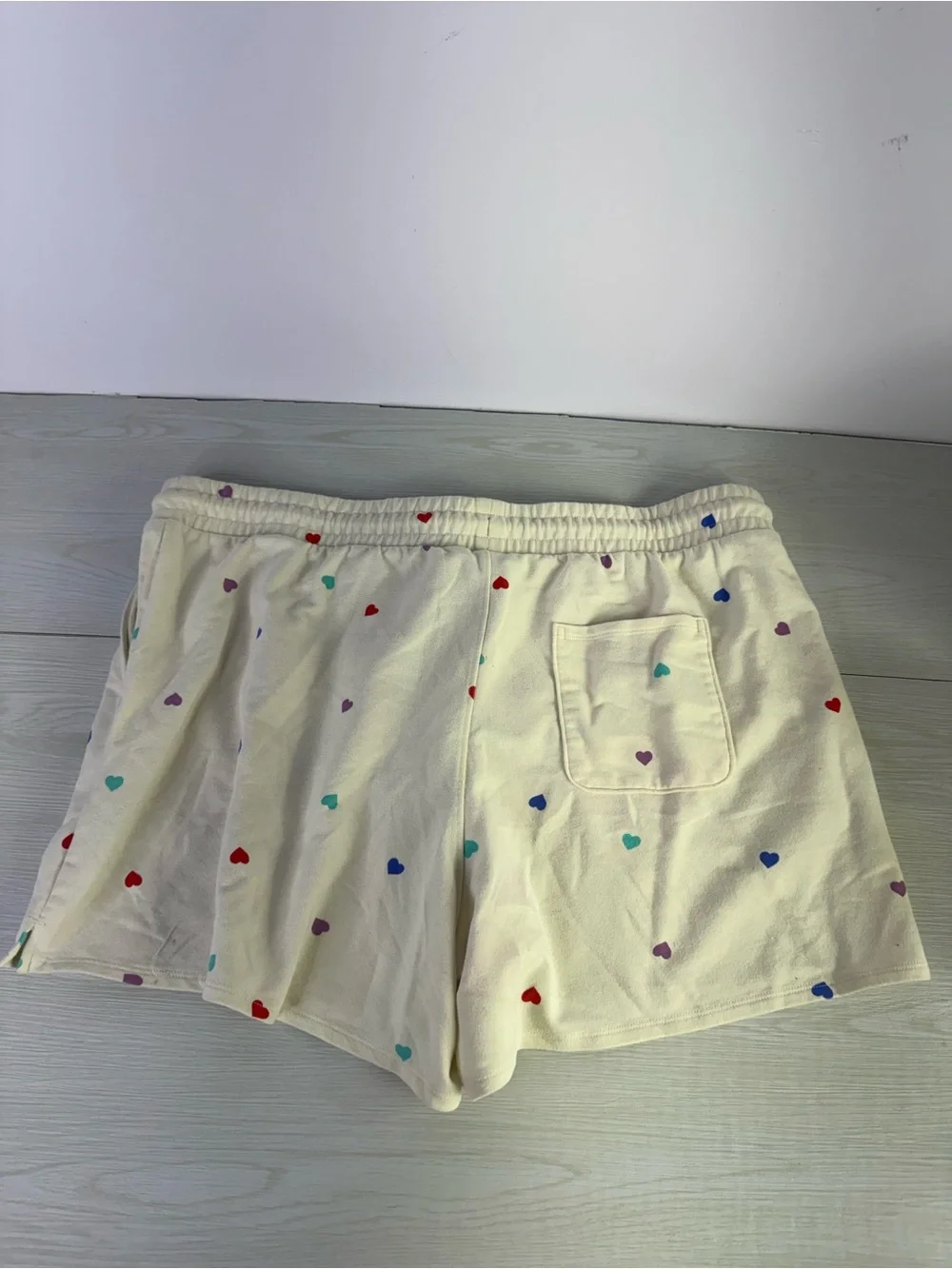 Wild Fox multi colors Heart Shorts size X-Large